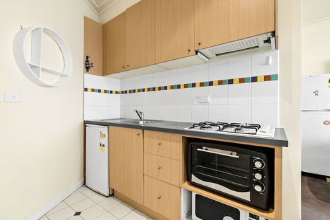 ELIZA, 2BDR Melbourne Apartment - Accommodation Tasmania 6
