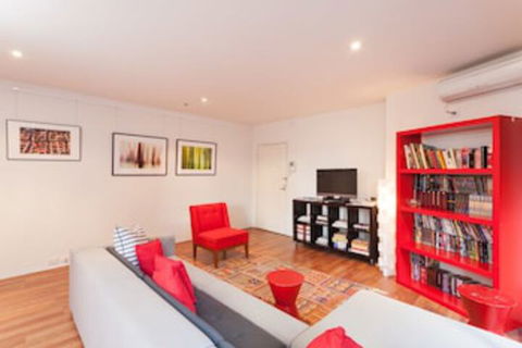 BENJAMIN, 2BDR Melbourne Apartment - Accommodation Tasmania 0