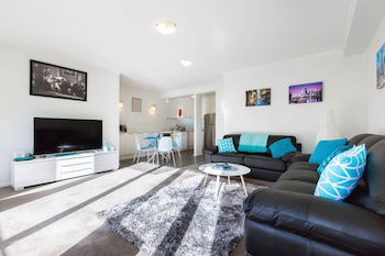 KAYLA, 2BDR Southbank Apartment - Accommodation Tasmania 1
