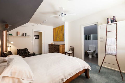 KELLY, 3BDR Northcote House - Accommodation Tasmania 6