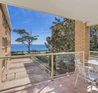 South Pacific Unit 6 Amazing unit opposite the beach. - Accommodation Tasmania