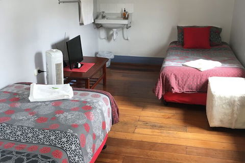 Albany Hotel - Accommodation Tasmania 2