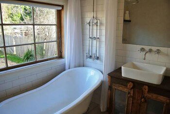 La Maisonette - Gorgeous 2 Bedroom - Accommodation Tasmania 3