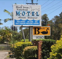 Black Swan Waterfront Motel Not Suitable for Children - Accommodation Tasmania