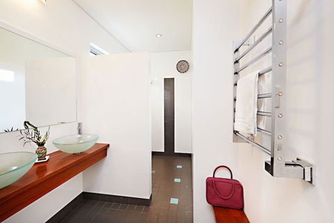 Hanover Bay Apartments - Accommodation Tasmania 4