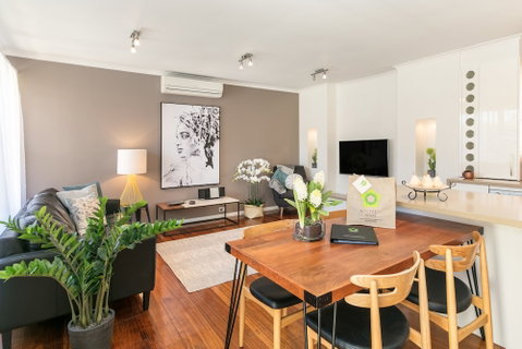 BOUTIQUE STAYS - Sandy Breeze 3 - Accommodation Tasmania 1