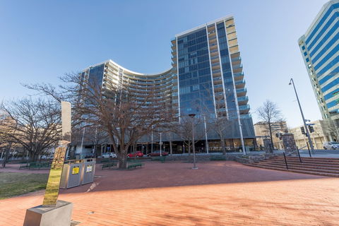 Accommodate Canberra - Manhattan - Accommodation Tasmania 6