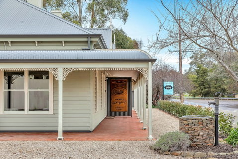 Grandview Accommodation - The Flaxley Apartments - Accommodation Tasmania 1