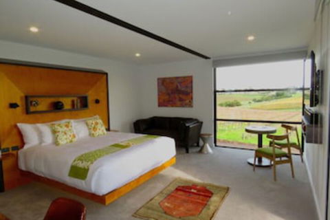 Hotel California Road Inkwell Wines - Accommodation Tasmania 0