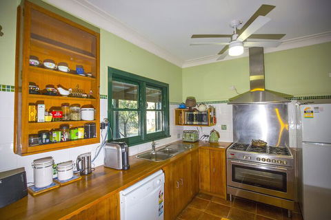 Red Tractor Retreat - Accommodation Tasmania 2