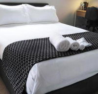 Lakeside Retreat  Business - Accommodation Tasmania