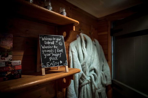 Guide Falls Cottage - Accommodation Tasmania 1
