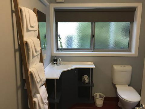 A Bach At Bright Bright VIC - Accommodation Tasmania 3