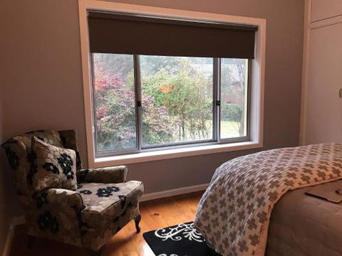 A Bach At Bright Bright VIC - Accommodation Tasmania 5