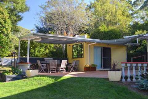 A Bach At Bright Bright VIC - Accommodation Tasmania 0