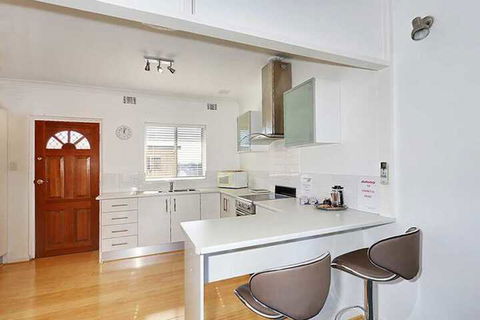 SUMMER BREEZE - Holiday And Business Accommodation - Accommodation Tasmania 5