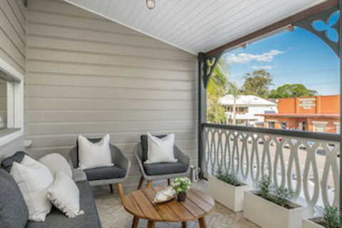 A PERFECT STAY - Luxe & Bloom - Accommodation Tasmania 0