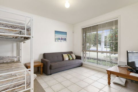 Seaholme Free Wifi & Foxtel - Accommodation Tasmania 2