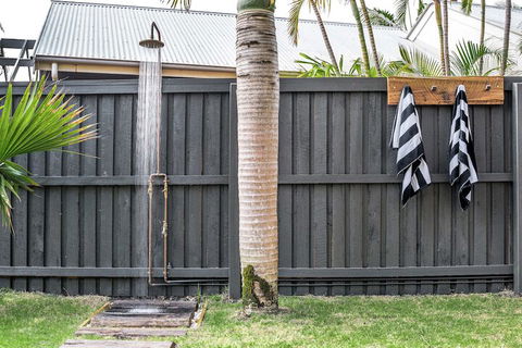 A PERFECT STAY - 3 Salty Sisters - Accommodation Tasmania 3