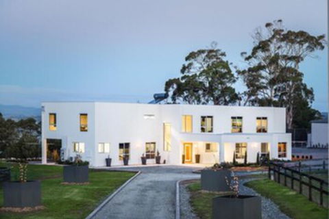 Paradise Point Tamar Valley Residence With Pool - Accommodation Tasmania 0