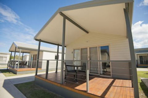 The Bowlo Holiday Cabins - Accommodation Tasmania 0