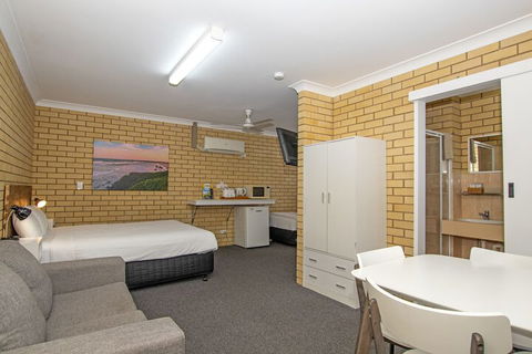 Coast Inn Motel - Accommodation Tasmania 7