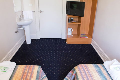 Gardners Inn Hotel - Accommodation Tasmania 5