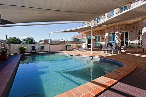 Highlander Motor Inn & Apartments - Accommodation Tasmania 2