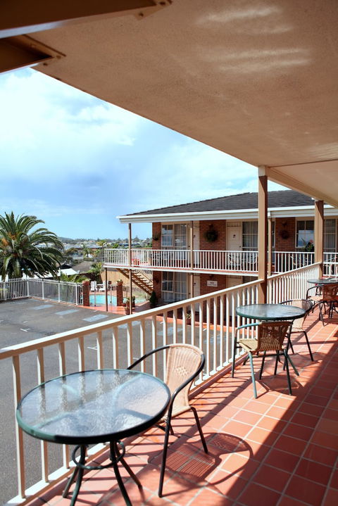 Summerhill Motor Inn - Adult Only - Accommodation Tasmania 1