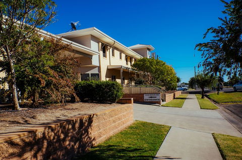 Club Motor Inn - Accommodation Tasmania 0