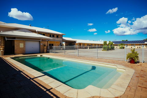Club Motor Inn - Accommodation Tasmania 4