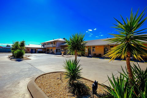 Club Motor Inn - Accommodation Tasmania 1