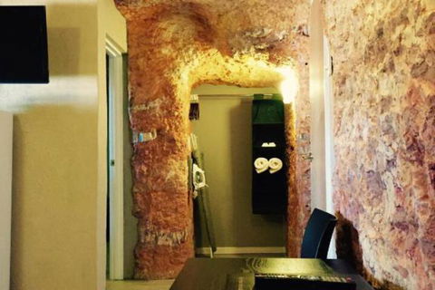 The Lookout Cave Underground Motel - Accommodation Tasmania 2