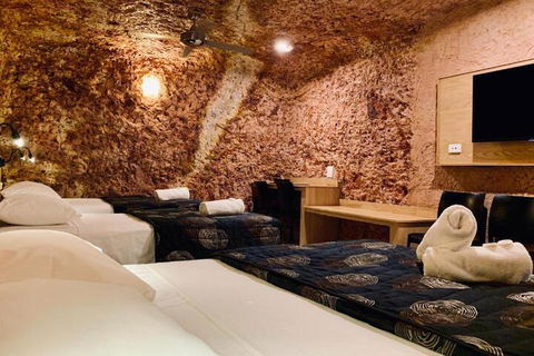 The Lookout Cave Underground Motel - Accommodation Tasmania 5