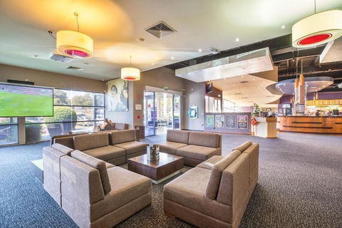 Nightcap At Sandown Park Hotel - Accommodation Tasmania 2