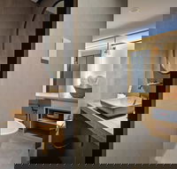 Zara Tower Hotel - Accommodation Tasmania