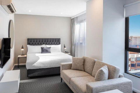 Meriton Suites Kent Street, Sydney - Accommodation Tasmania 6