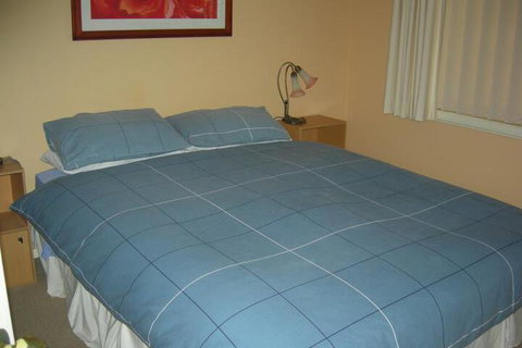 Busy Buzz B & B - Accommodation Tasmania 3