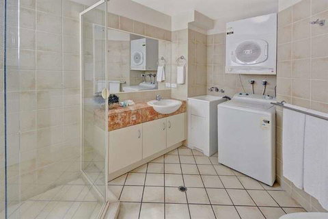 Raffles Mooloolaba - Accommodation Tasmania 6