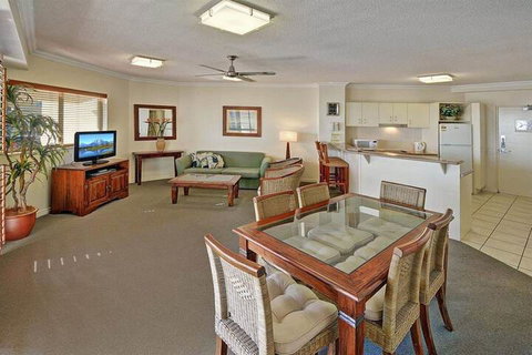 Raffles Mooloolaba - Accommodation Tasmania 5
