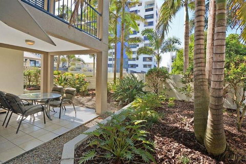 Raffles Mooloolaba - Accommodation Tasmania 4