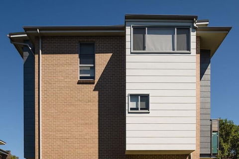 Charlestown Executive Apartments - Accommodation Tasmania 1