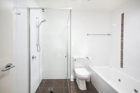 Charlestown Executive Apartments - Accommodation Tasmania 6