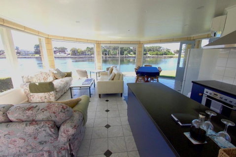 Douglas Riverside - Accommodation Tasmania 6