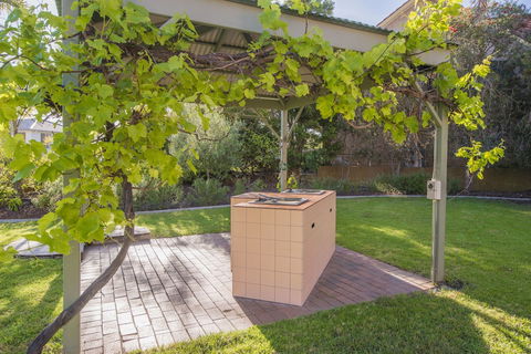 Tuscany Apartments - Accommodation Tasmania 2
