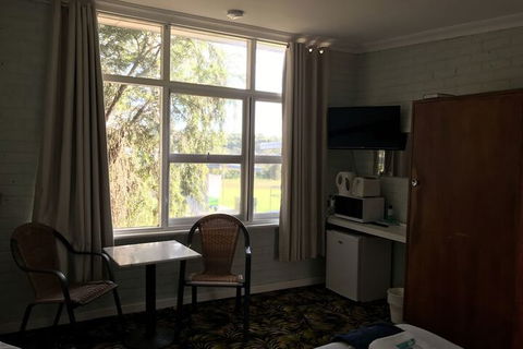 Walpole Hotel Motel - Accommodation Tasmania 7