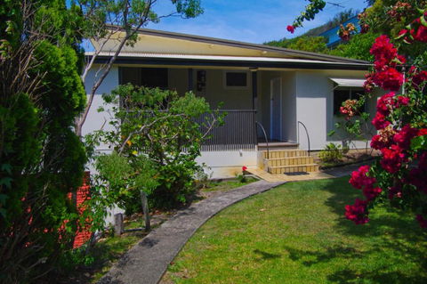 Rosemaree 24 East Street - Accommodation Tasmania 4
