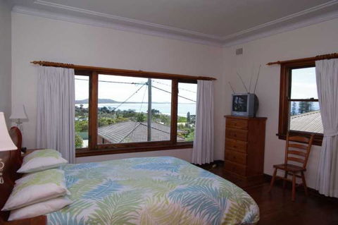 Shellseekers 4 Hodgson Street - Accommodation Tasmania 2