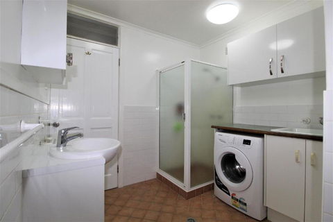 Beachfront 3 25 Willow Street - Accommodation Tasmania 1