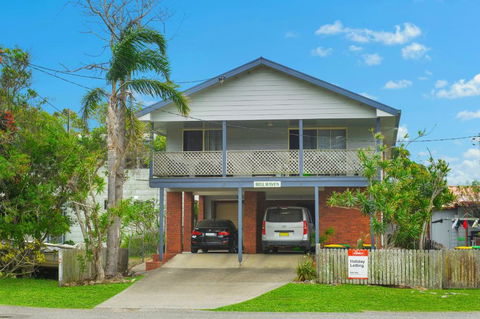 Bellhaven 2 17 Willow Street - Accommodation Tasmania 1